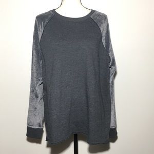 American Eagle Velvet Sleeve Sweatshirt NWT